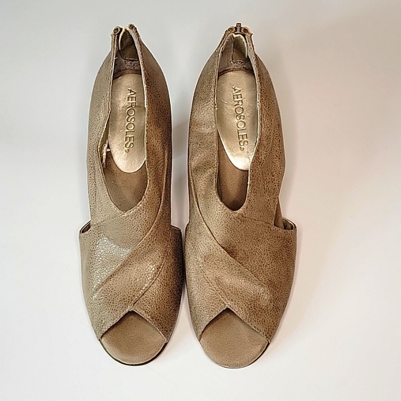 Aerosoles Women Pumps sz 8 Comfort Shoes Heel Peep Toe Dancing peep toe New* - Picture 1 of 10
